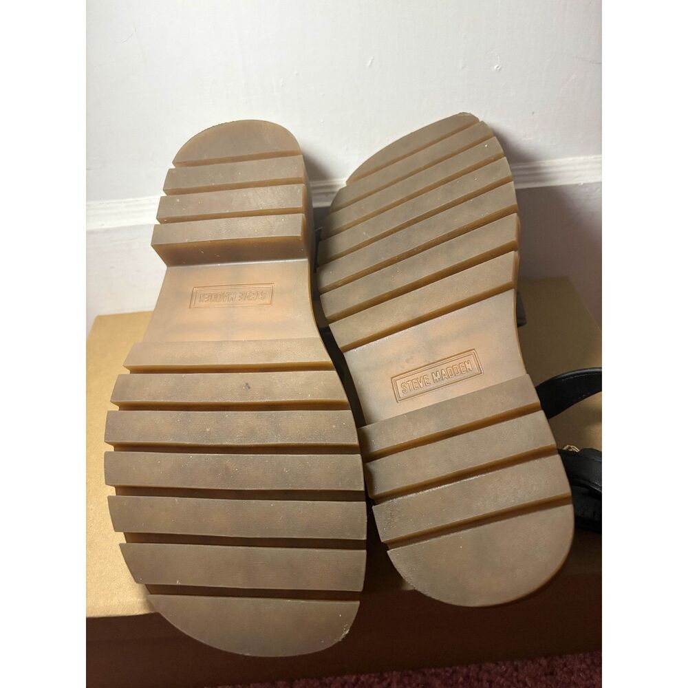 Steve Madden Jarelli Black Leather Sandals - Picture 4 of 5